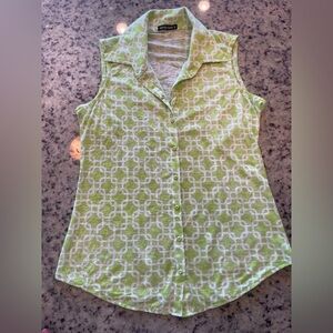 New David Cline, Geo patterned button up top with snaps size small